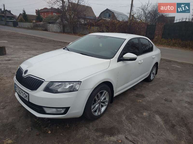 Лифтбек Skoda Octavia 2015 в Василькове