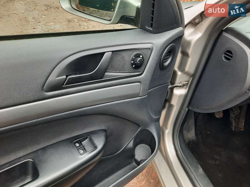 Універсал Skoda Octavia 2009 в Полтаві