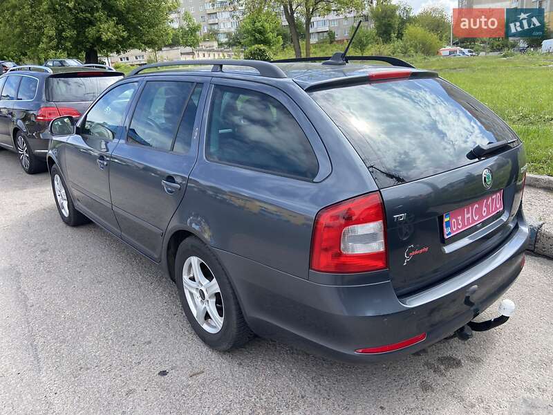 Универсал Skoda Octavia 2011 в Ровно фото 3 Универсал Skoda Octavia 2011 в Ровно