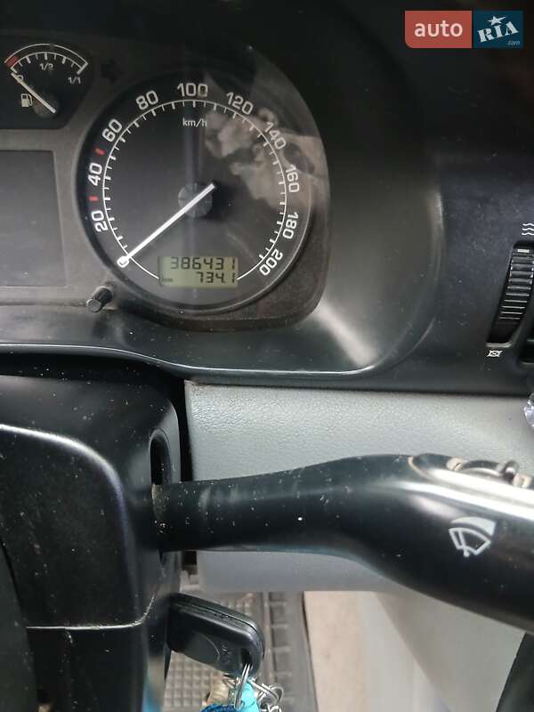 Лифтбек Skoda Octavia 2000 в Лопатине