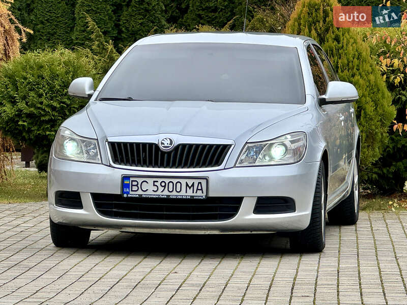Лифтбек Skoda Octavia 2009 в Самборе