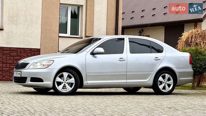 Лифтбек Skoda Octavia 2009 в Самборе