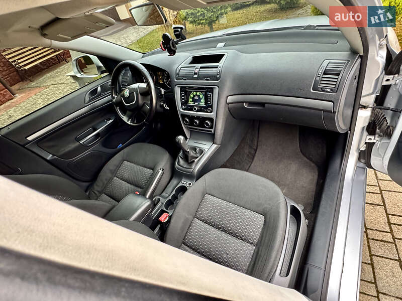 Лифтбек Skoda Octavia 2009 в Самборе