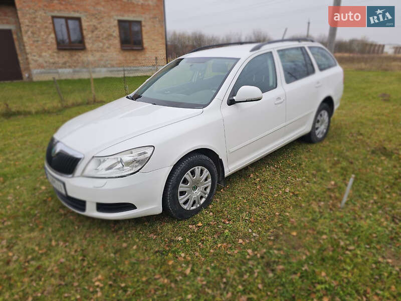 Универсал Skoda Octavia 2011 в Львове фото 5 Универсал Skoda Octavia 2011 в Львове