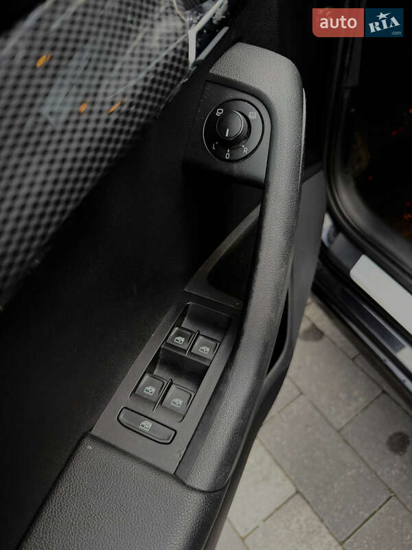 Универсал Skoda Octavia 2015 в Ужгороде