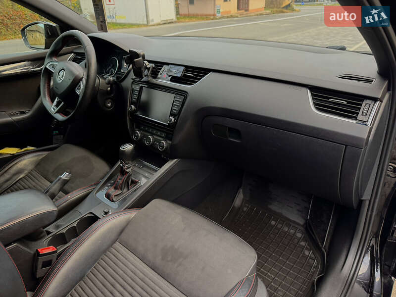 Универсал Skoda Octavia 2015 в Ужгороде