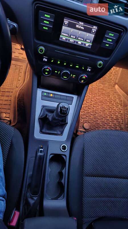 Лифтбек Skoda Octavia 2016 в Буче