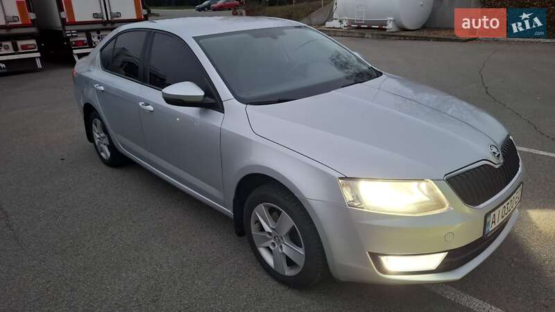 Лифтбек Skoda Octavia 2016 в Буче