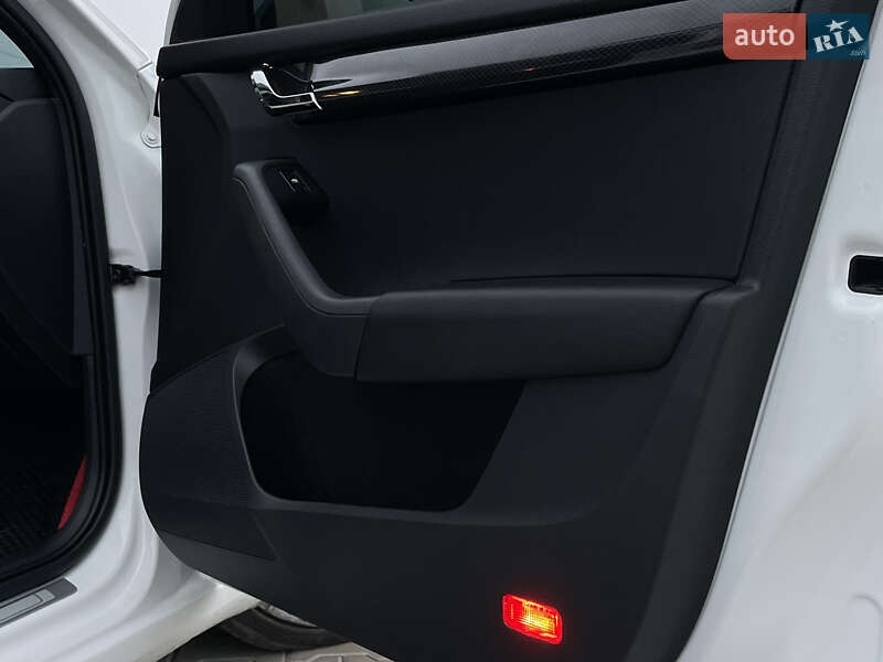 Универсал Skoda Octavia 2016 в Львове фото 63 Универсал Skoda Octavia 2016 в Львове