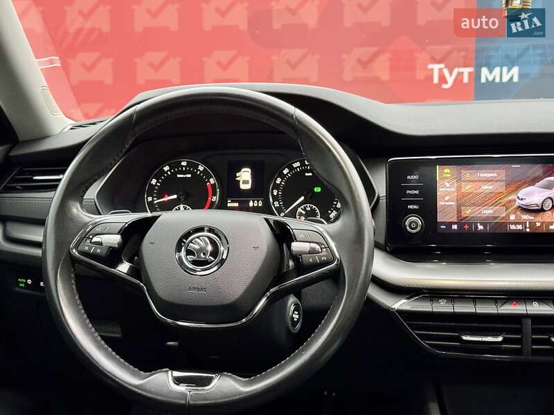 Лифтбек Skoda Octavia 2021 в Киеве фото 40 Лифтбек Skoda Octavia 2021 в Киеве