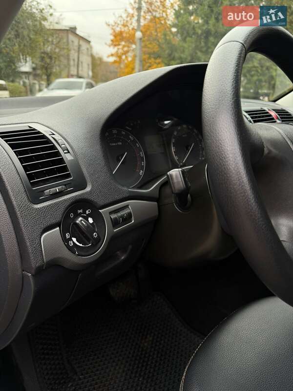 Лифтбек Skoda Octavia 2006 в Бердичеве