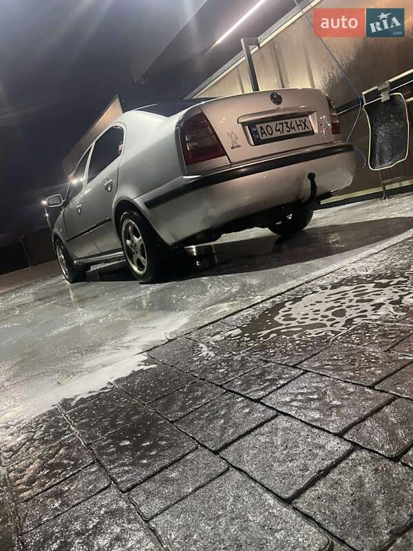 Ліфтбек Skoda Octavia 2001 в Ужгороді фото 4 Ліфтбек Skoda Octavia 2001 в Ужгороді