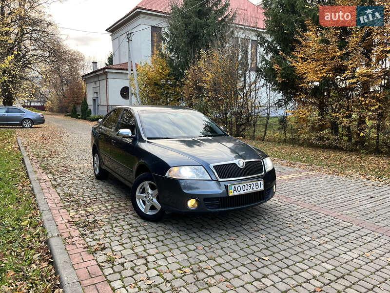 Ліфтбек Skoda Octavia 2006 в Тячеві