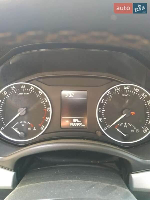 Универсал Skoda Octavia 2010 в Сваляве фото 5 Универсал Skoda Octavia 2010 в Сваляве