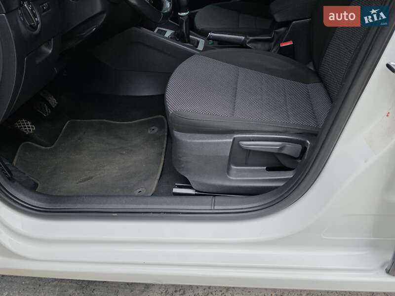 Універсал Skoda Octavia 2013 в Києві фото 39 Універсал Skoda Octavia 2013 в Києві