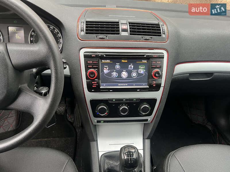 Лифтбек Skoda Octavia 2010 в Виннице