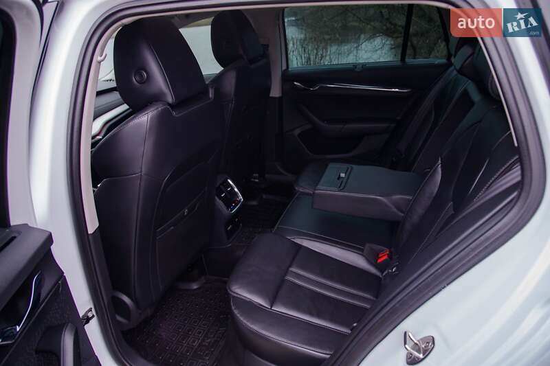 Универсал Skoda Octavia 2021 в Бердичеве