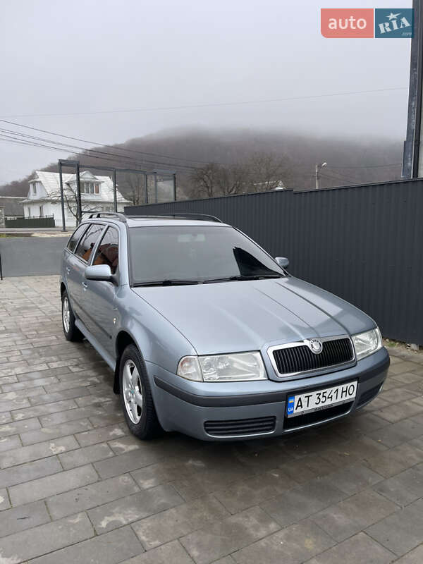 Универсал Skoda Octavia 2003 в Надворной