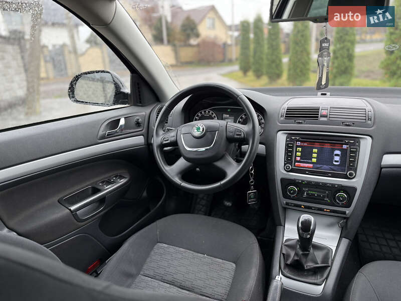 Универсал Skoda Octavia 2013 в Ровно