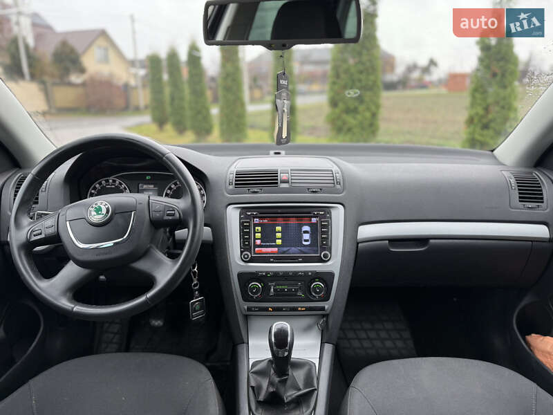 Универсал Skoda Octavia 2013 в Ровно