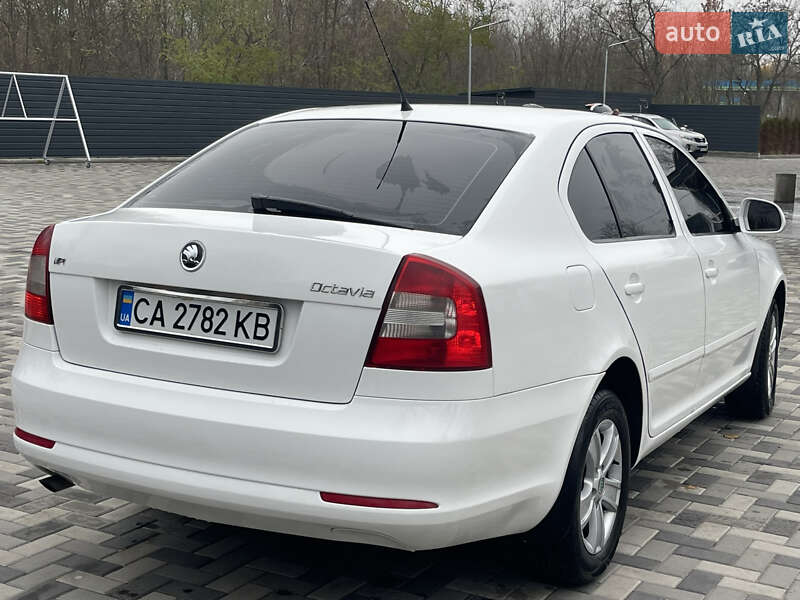 Лифтбек Skoda Octavia 2010 в Каневе фото 14 Лифтбек Skoda Octavia 2010 в Каневе