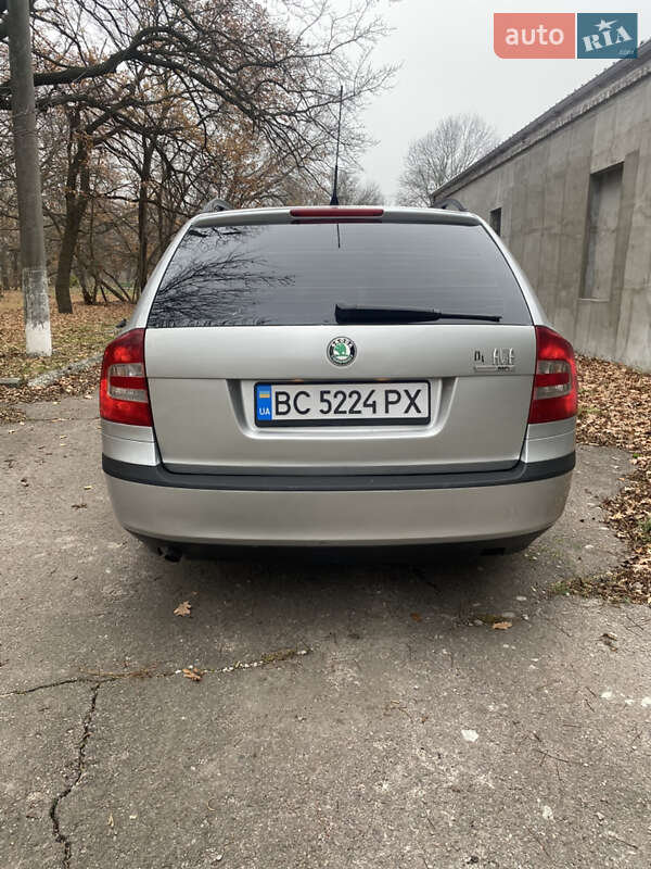 Універсал Skoda Octavia 2006 в Павлограді
