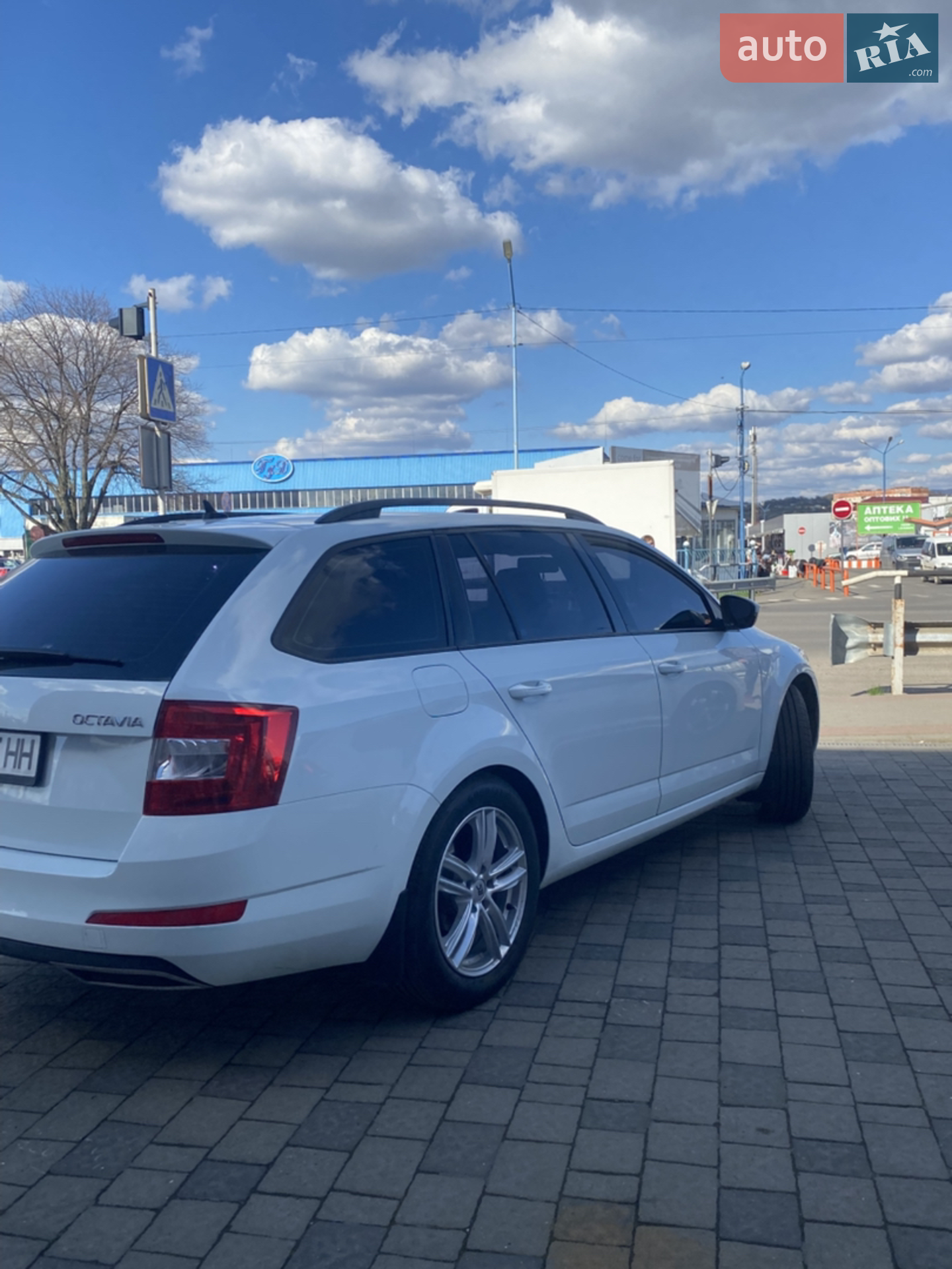 2015 Skoda Octavia - фото 1