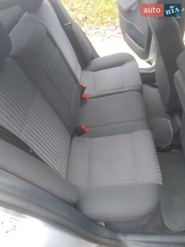 Лифтбек Skoda Octavia 2003 в Корце фото 13 Лифтбек Skoda Octavia 2003 в Корце