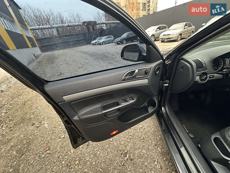 Универсал Skoda Octavia 2012 в Нежине