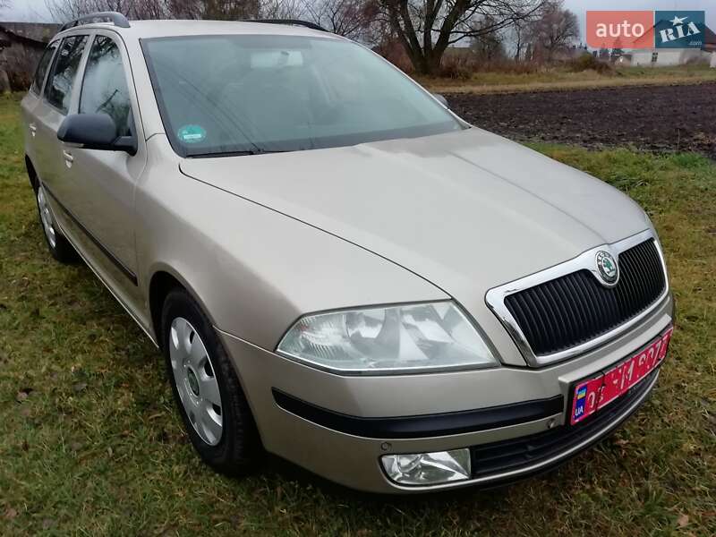 Универсал Skoda Octavia 2005 в Ровно