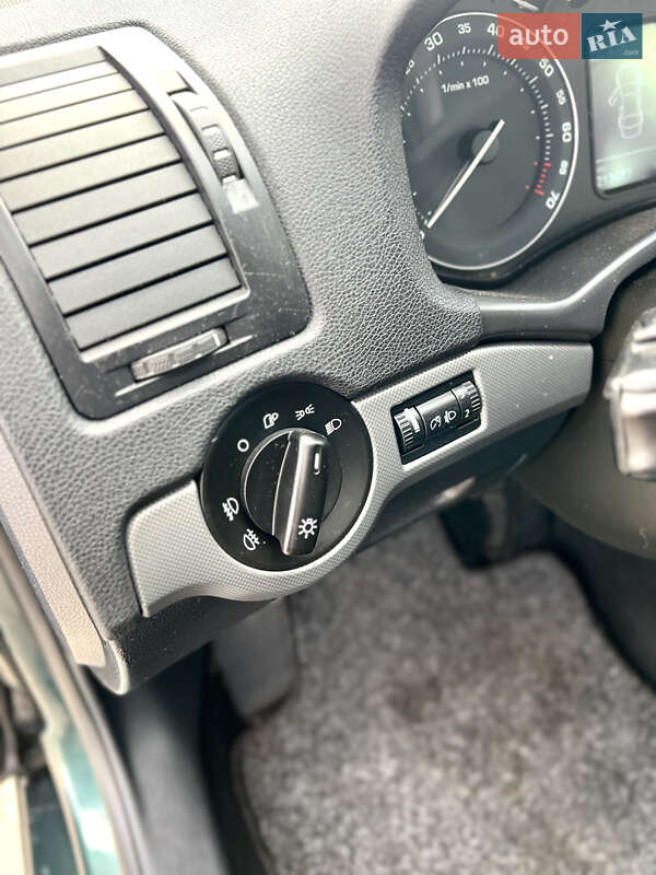 Ліфтбек Skoda Octavia 2006 в Лубнах