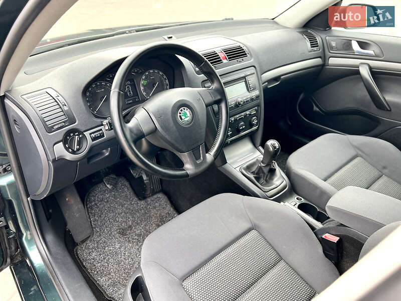 Ліфтбек Skoda Octavia 2006 в Лубнах