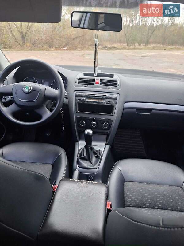 Универсал Skoda Octavia 2011 в Киеве фото 5 Универсал Skoda Octavia 2011 в Киеве