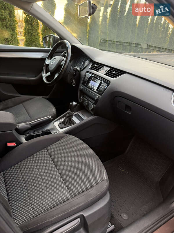 Универсал Skoda Octavia 2014 в Ивано-Франковске фото 2 Универсал Skoda Octavia 2014 в Ивано-Франковске