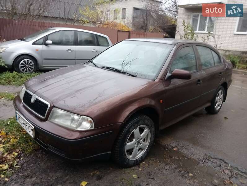 Лифтбек Skoda Octavia 1998 в Шепетовке