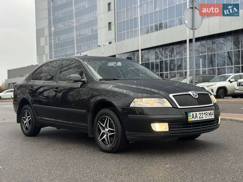 Лифтбек Skoda Octavia 2008 в Киеве