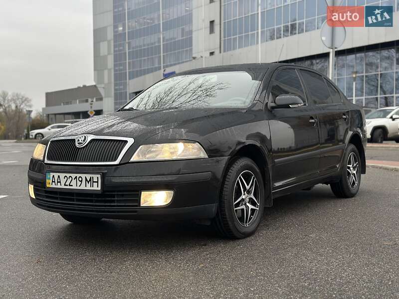 Лифтбек Skoda Octavia 2008 в Киеве