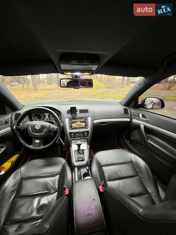 Универсал Skoda Octavia 2011 в Радомышле фото 24 Универсал Skoda Octavia 2011 в Радомышле