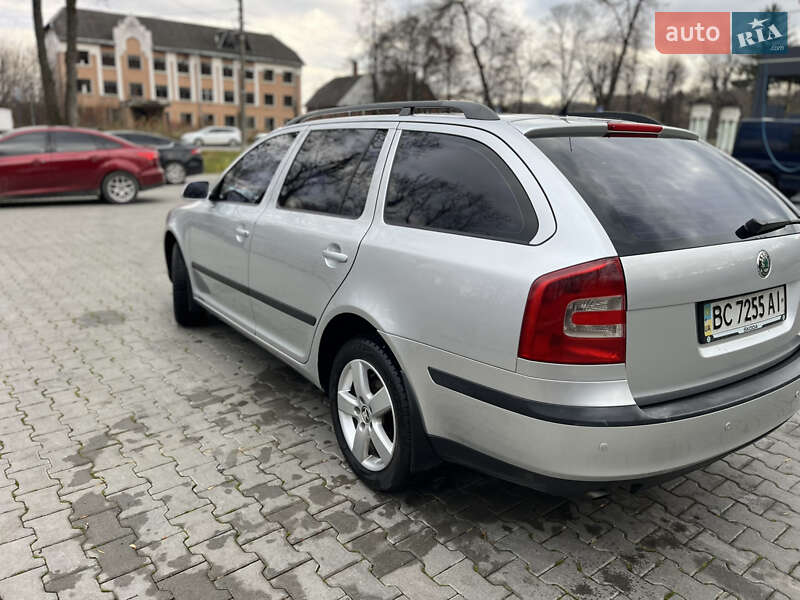 Универсал Skoda Octavia 2008 в Дрогобыче