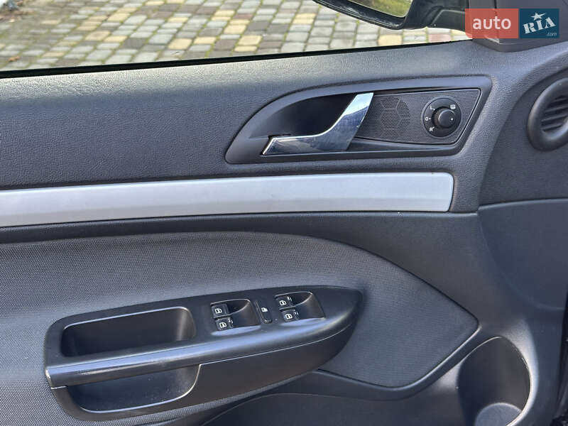 Универсал Skoda Octavia 2010 в Луцке