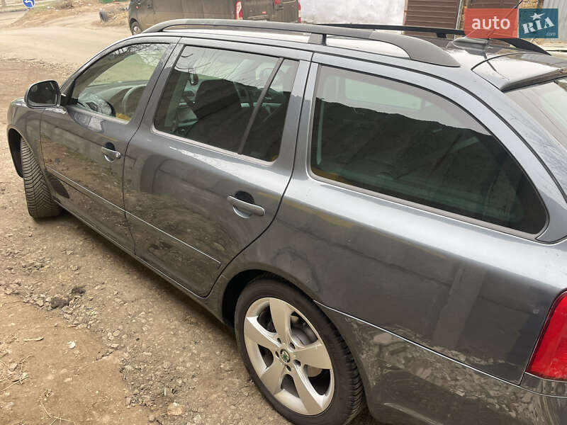 Універсал Skoda Octavia 2009 в Миколаєві