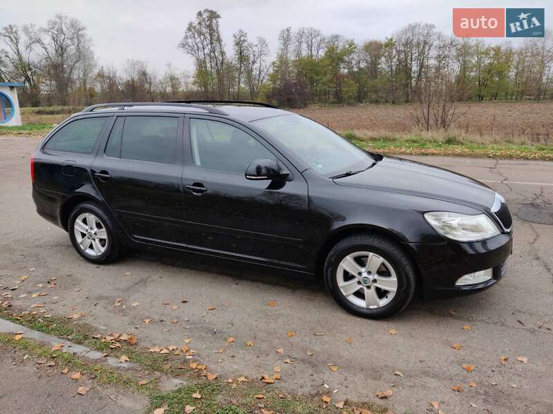 Универсал Skoda Octavia 2012 в Барышевке