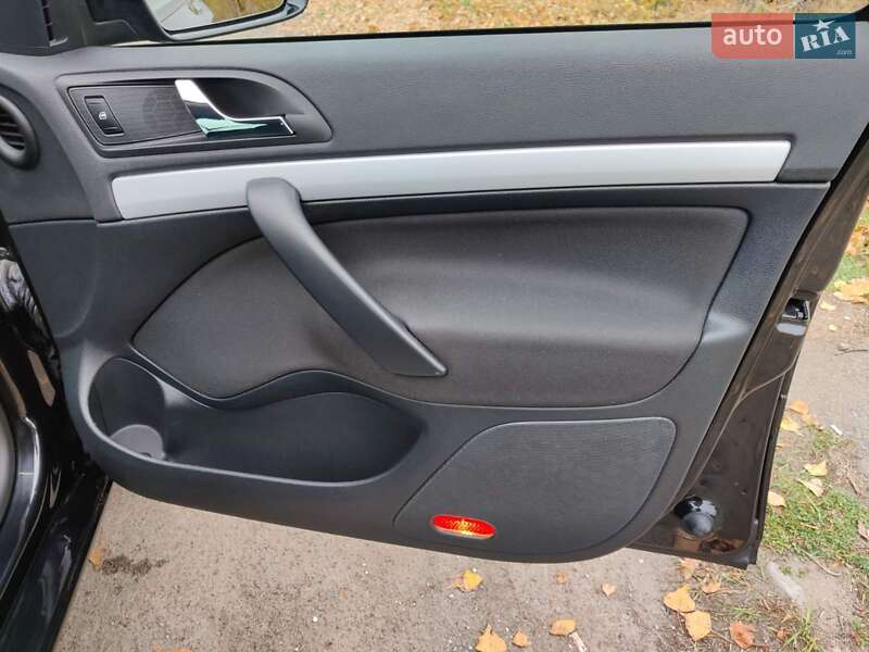 Универсал Skoda Octavia 2012 в Барышевке