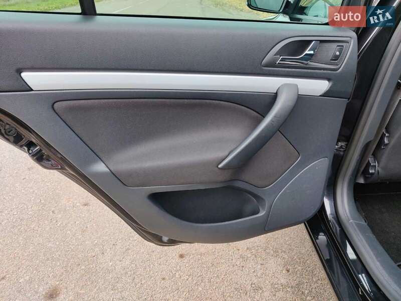 Универсал Skoda Octavia 2012 в Барышевке