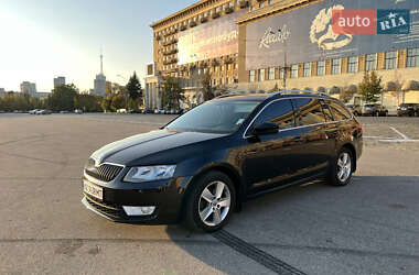 Універсал Skoda Octavia 2015 в Харкові