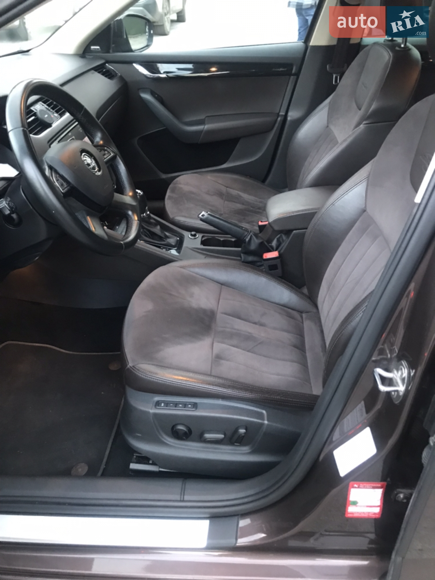 2015 Skoda Octavia - мініатюра 12
