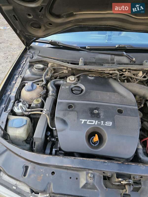 Лифтбек Skoda Octavia 2003 в Днепре