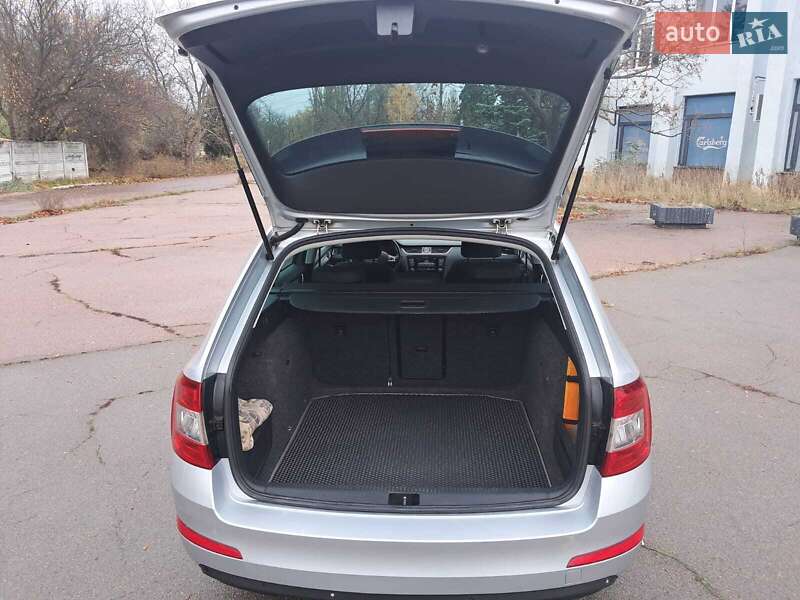 Универсал Skoda Octavia 2015 в Чернигове