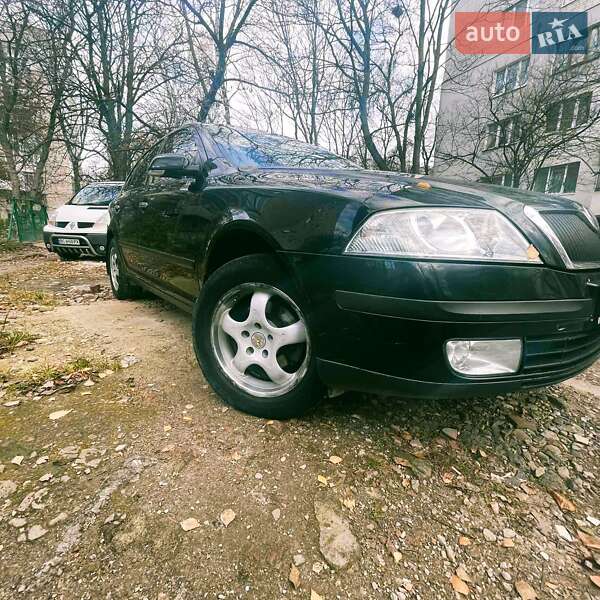 Лифтбек Skoda Octavia 2005 в Львове фото 3 Лифтбек Skoda Octavia 2005 в Львове