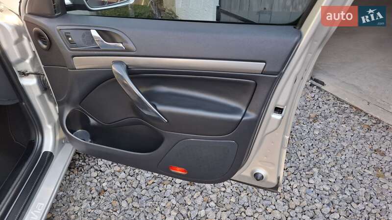 Ліфтбек Skoda Octavia 2005 в Рогатині фото 3 Ліфтбек Skoda Octavia 2005 в Рогатині